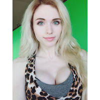 Amouranth-1005248777266061318-20180608_204239-img1-NnZFD3Fg-RAMfl9Fi-ffQds5k9.png