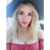 Amouranth-1010306743149170688-20180622_194112-img1-6LA0fIs1-72GzW3vQ.png