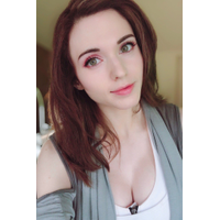 Amouranth-1047596995060404225-20181003_171921-img1-FMT86dJZ-7POIfzNt.png
