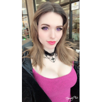 Amouranth-1086370622706540544-20190118_161154-img1-fUj1bOof-0eSE67eJ.png