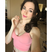 Amouranth-984971682308919296-20180413_214843-img1-idMiCSOj-cpsZ6M34.jpg