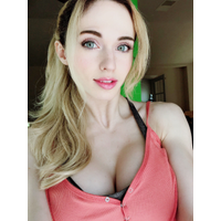 Amouranth-992284947057553408-20180504_020901-img1-Ol8GLdXS-VFcx5EIC.png