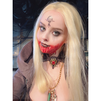 Bela-Dimitrescu-Cosplay-Resident-Evil-Selfies-by-Helly-Valentine-4-r5qCs4bX-Pg9bDwHS.jpg